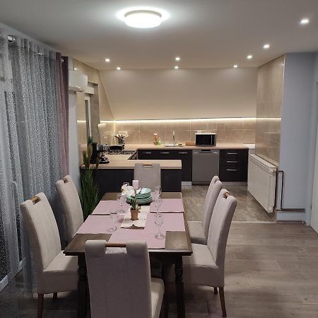 Apartman President คราพินสเก ทอปลิตเซ ภายนอก รูปภาพ