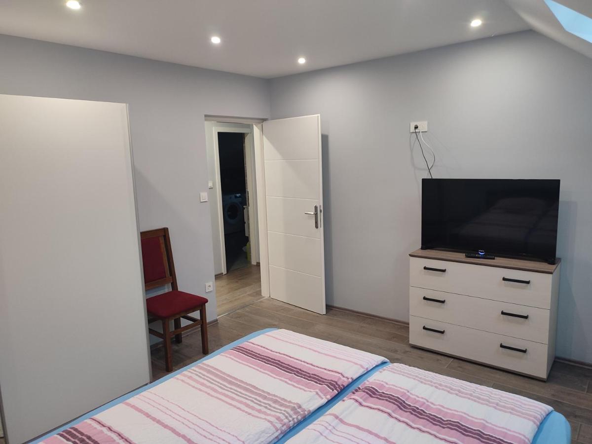 Apartman President คราพินสเก ทอปลิตเซ ภายนอก รูปภาพ