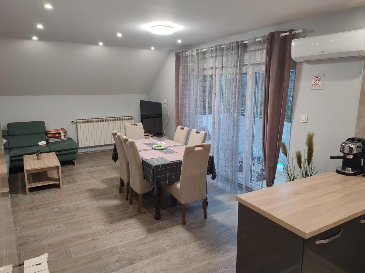 Apartman President คราพินสเก ทอปลิตเซ ภายนอก รูปภาพ
