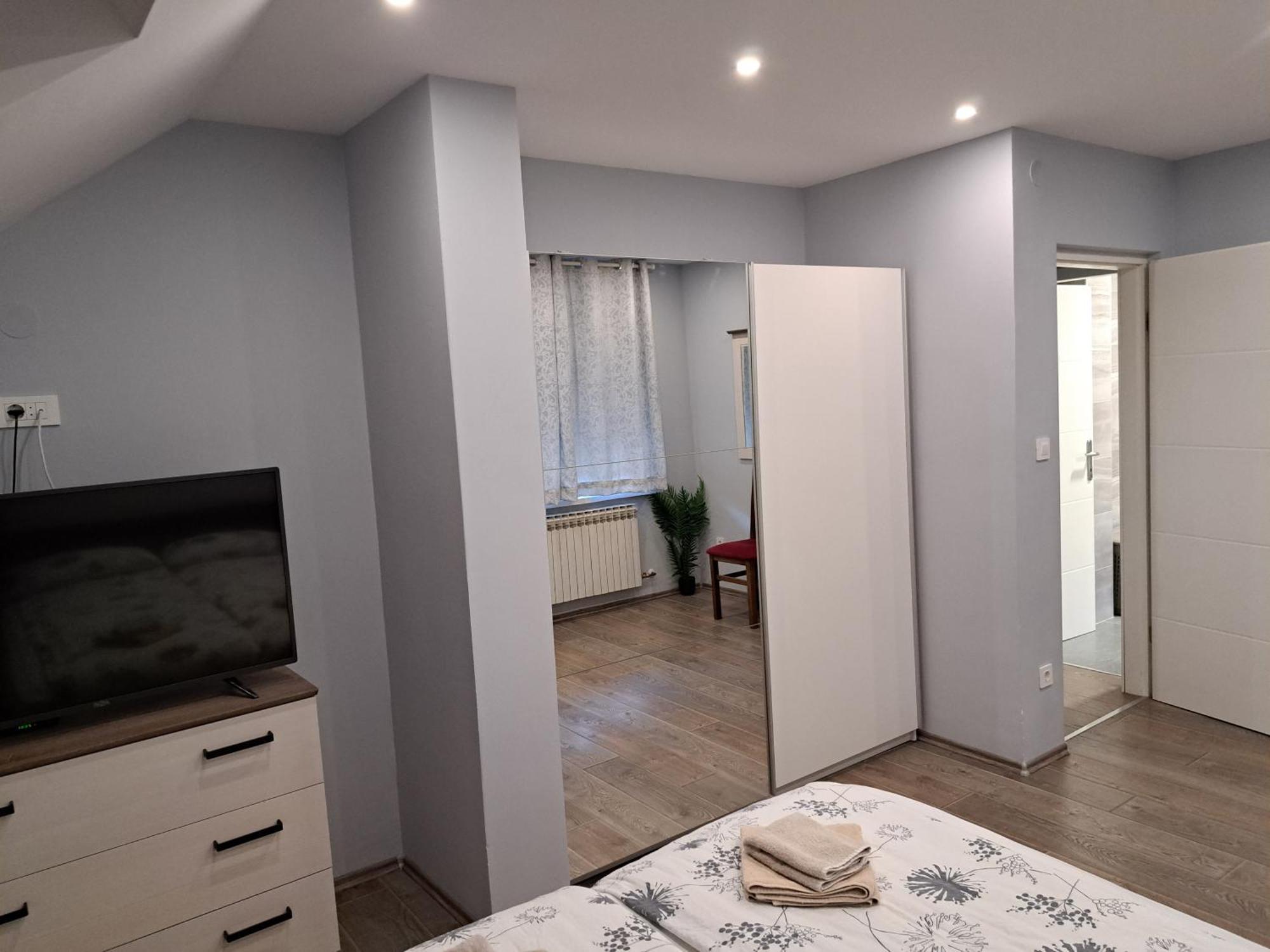 Apartman President คราพินสเก ทอปลิตเซ ภายนอก รูปภาพ